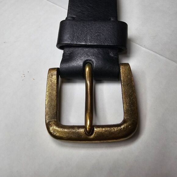 Levis Full Grain Leather Belt 32 Embossed Brass Buckle Black Workwear Unisex - Picture 3 of 8